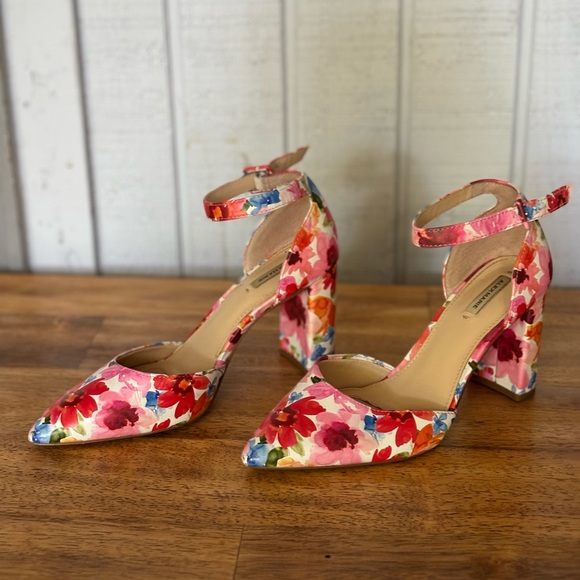Alex Marie Floral Heels - Picture 4 of 8